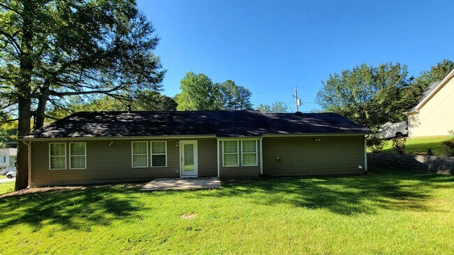 Foto del edificio - 7025 Stoneridge Dr