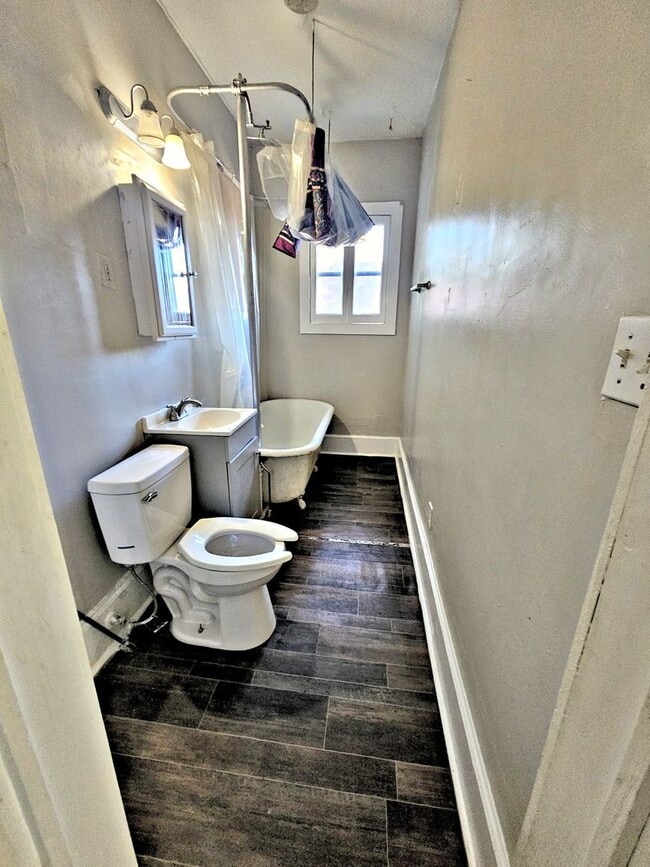 Foto del edificio - 613 3rd Ave SW