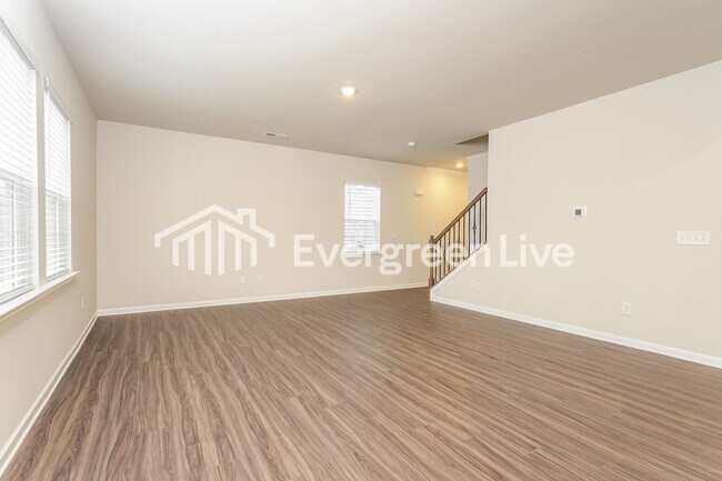 Foto del edificio - 5567 Hydrangea St