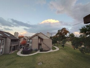 Building Photo - 8427 Sands Point Dr