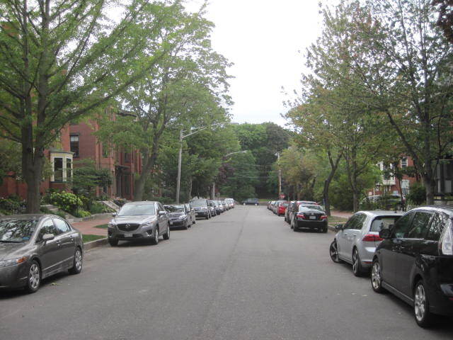 Building Photo - 47 Deering St