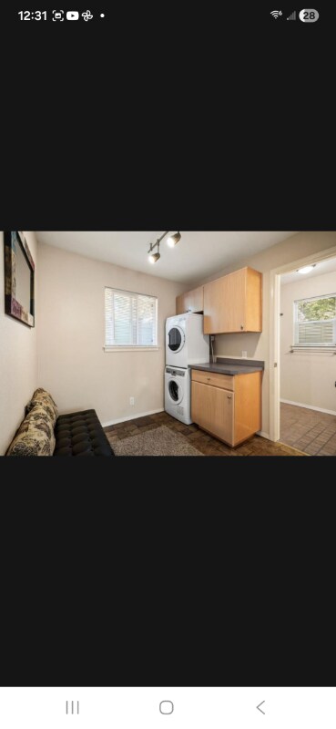 Foto del edificio - 1410 E Ash Ave