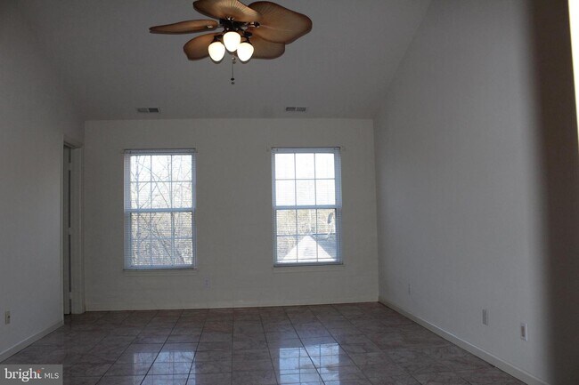 Building Photo - 3222 Titanic Dr
