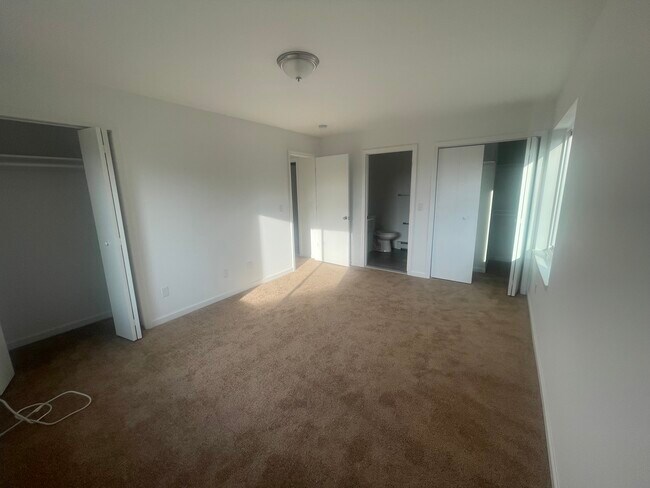 Foto del edificio - 356 Concord Ln