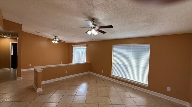 Building Photo - 12024 Tambourine Dr