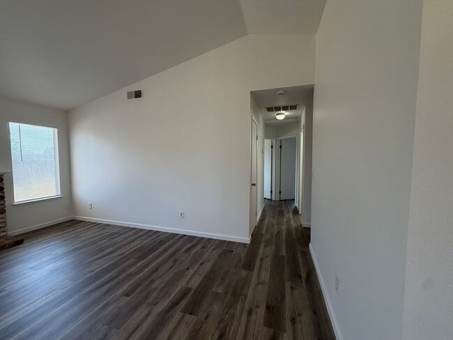 Building Photo - 8162 Morgan Hill Way