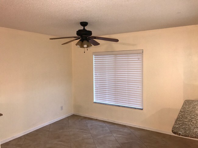 Foto del edificio - 4124 Waterside Island Ct