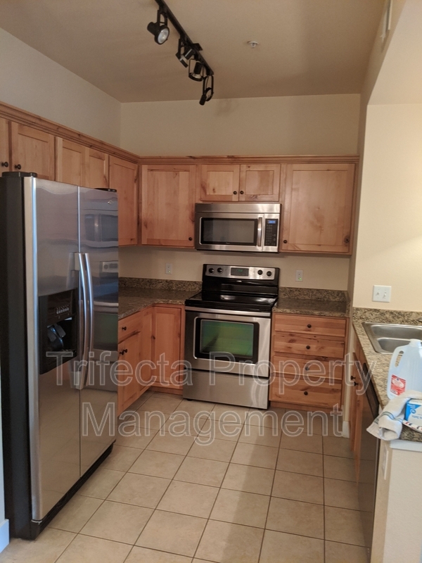 Foto del edificio - 2445 Windrow Dr