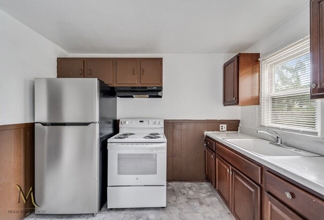 Foto del edificio - 39 -49 Montello Road