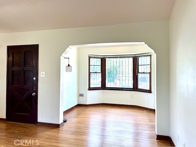 Building Photo - 230 E Ave 42