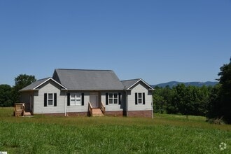 Building Photo - 3965 N Hwy 101
