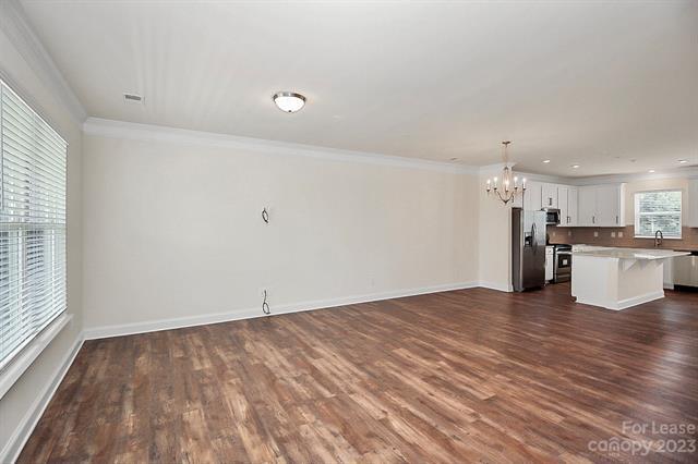 Building Photo - 1005 Township Pkwy