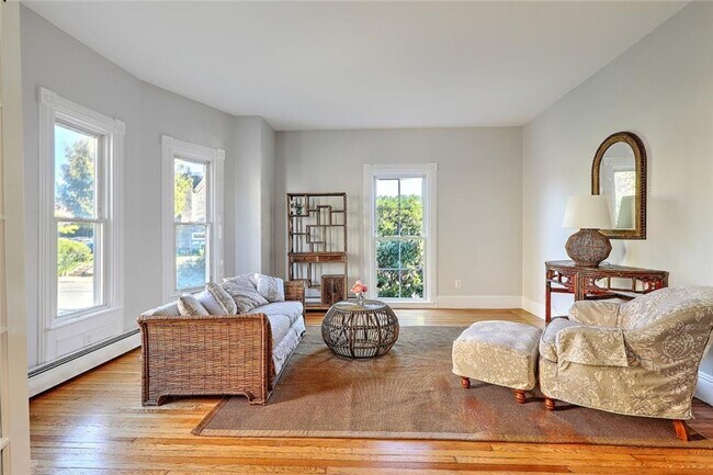 Foto del edificio - 13 Rhode Island Ave