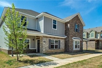 Building Photo - 1242 N Sicily Ln