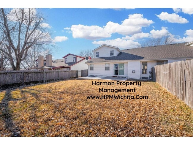 Building Photo - 1502 S Goebel Cir