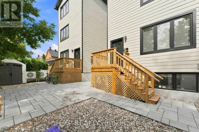 Building Photo - 60 Lees Ave