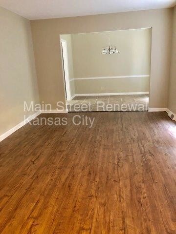 Foto del edificio - 5320 Cottage Ave