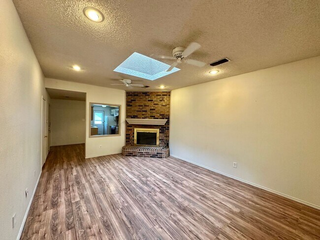 Foto del edificio - 6614 Hope Ave