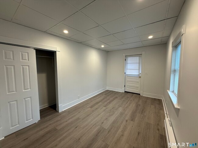 Building Photo - 170 N State St