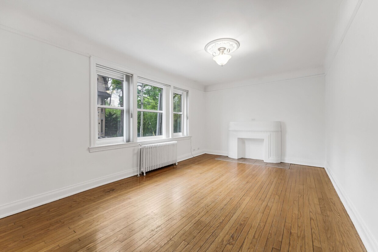 Primary Photo - 235 Charlotte St
