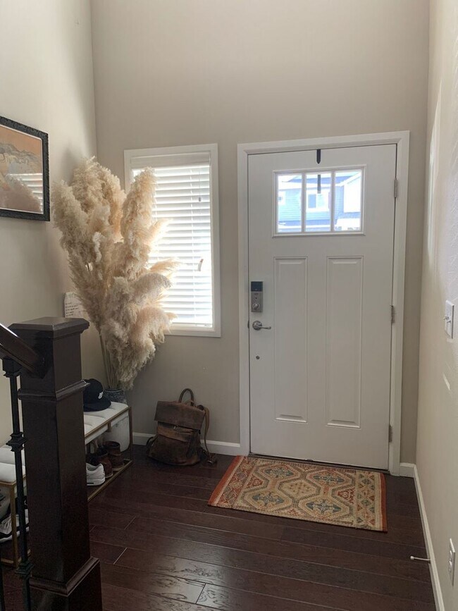 Building Photo - Northshore, Bothell, Millcreek 4 bedroom Home Special offer!