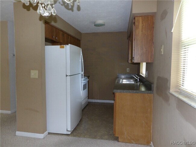 Building Photo - 5 New N Ct