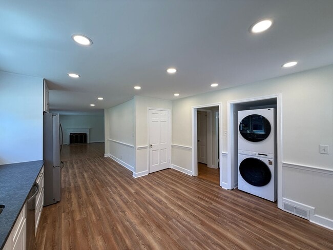 Foto del edificio - 638 Stratford Rd NW