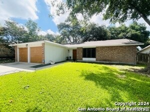 Foto principal - 5910 Echo Way St
