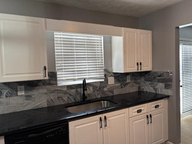 Building Photo - 6736 Cambridge Dr