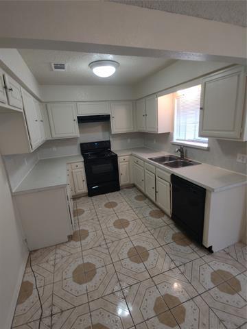 Foto del edificio - 640 Hillside Dr