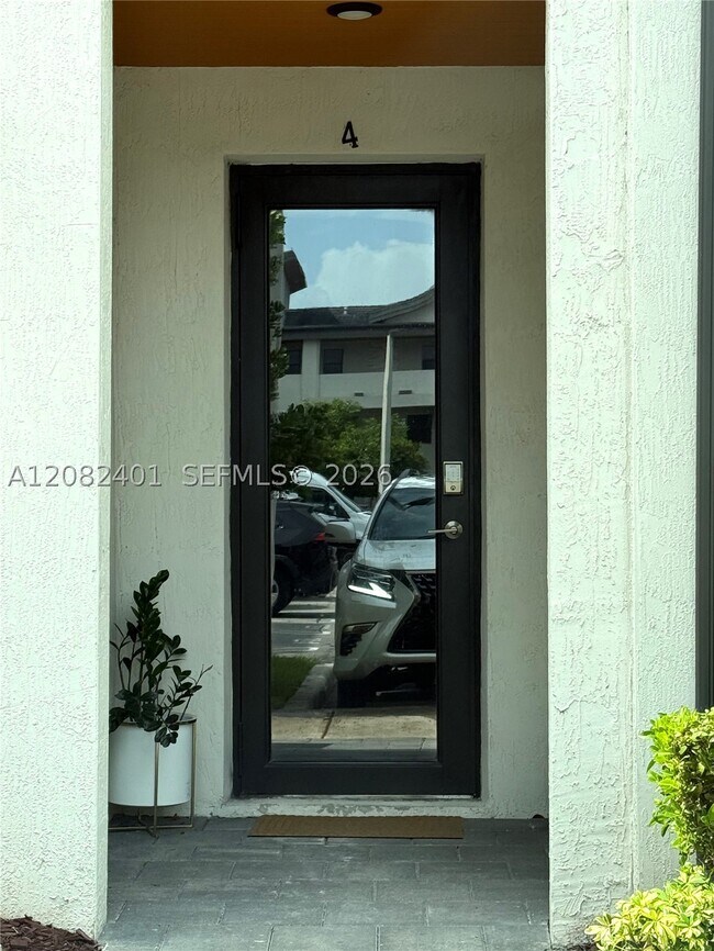 Building Photo - 10407 NW 82nd St