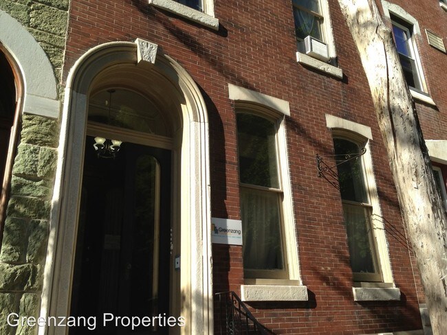Building Photo - 2321 Spruce St