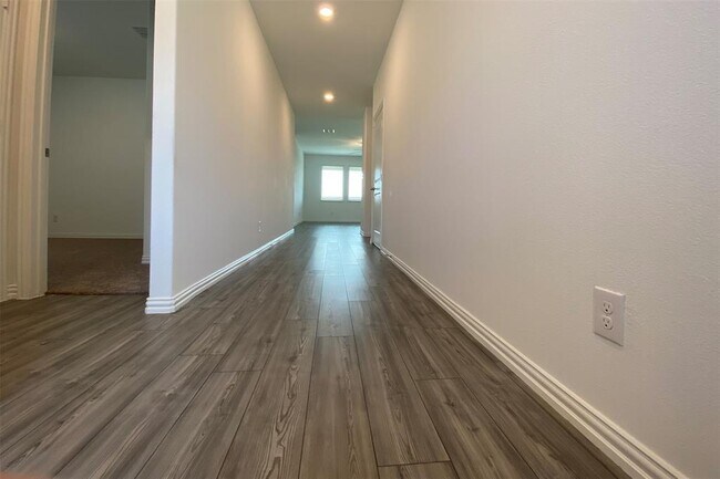 Building Photo - 5836 Priory Dr