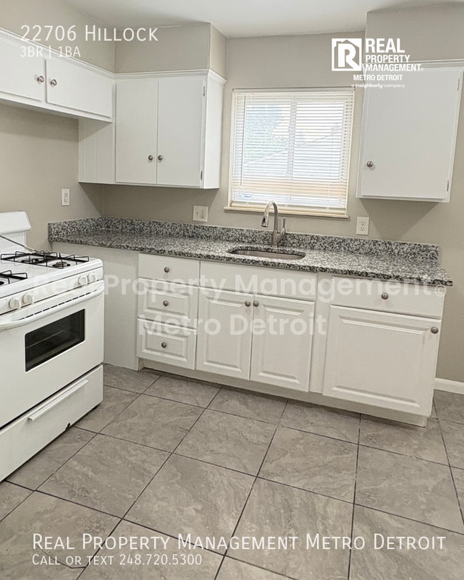 Building Photo - 22706 Hillock-