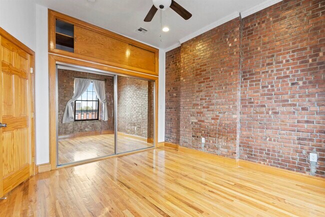Building Photo - 180 Newark Ave