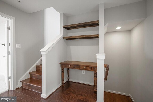 Building Photo - 22601 Merganser St