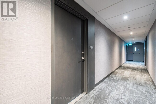 Building Photo - 3005 Pine Glen Rd