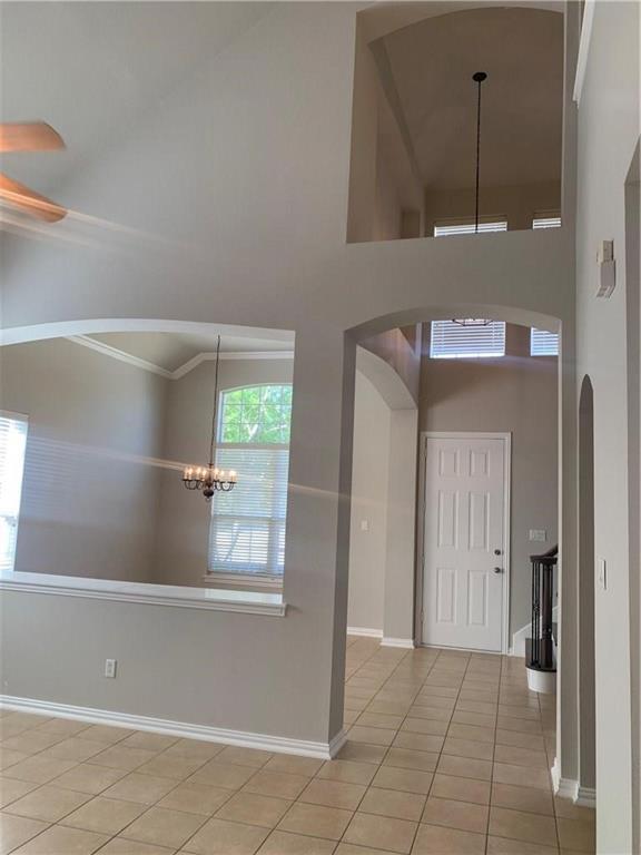 Building Photo - 1700 Brookview Dr