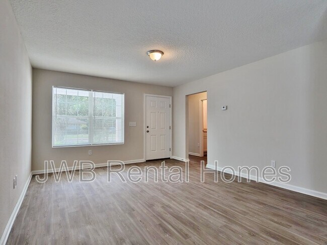 Foto del edificio - 2271 W 23rd St