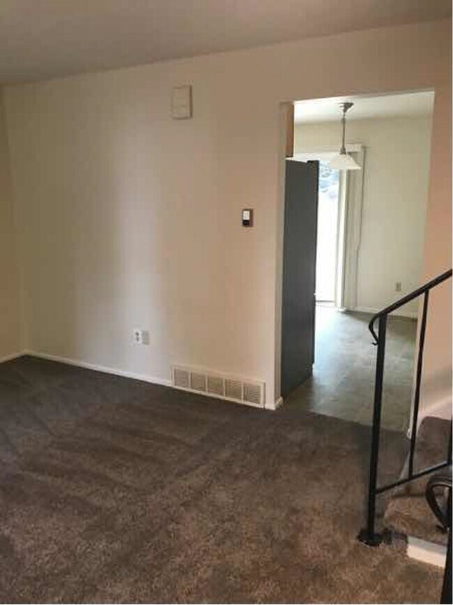 Foto del edificio - STUDENTS WELCOME! 3-Bed / 2-Bath Home 2 Miles from CSU