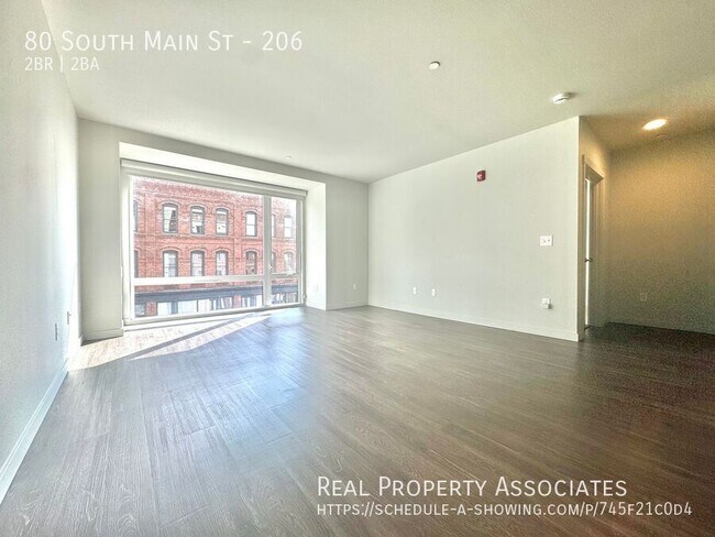 Foto del edificio - 80 South Main St