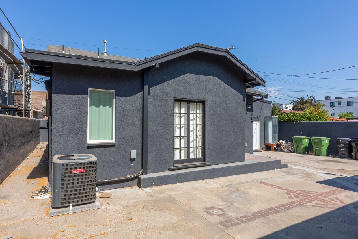 Foto principal - 3201 W 18th St