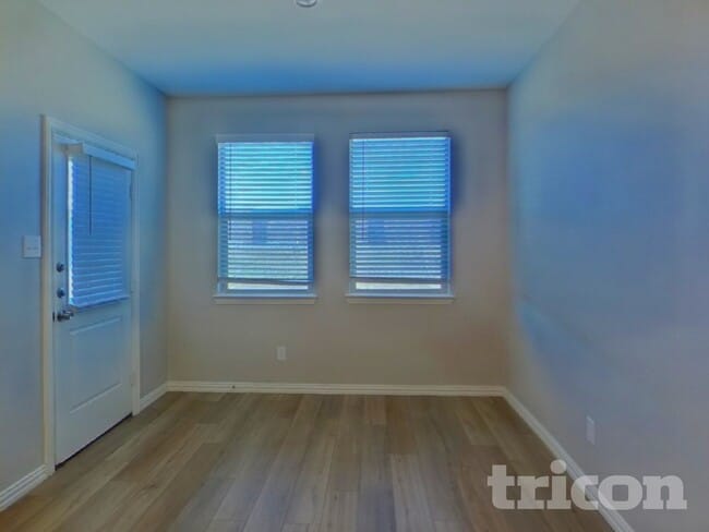 Building Photo - 231 Jenkinson Dr