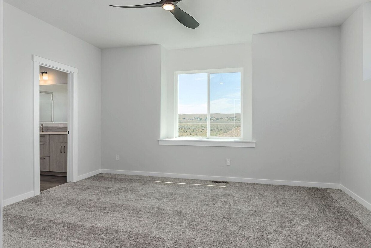 Foto principal - 6821 W Riverwood St