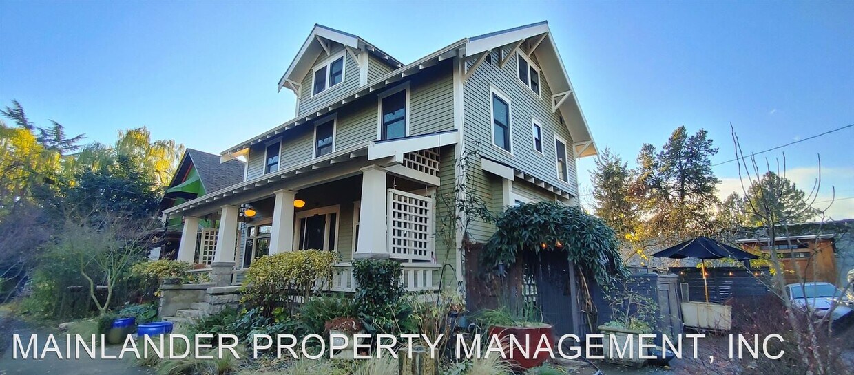 Primary Photo - 4 br, 1.5 bath House - 4075 N MISSOURI AVE