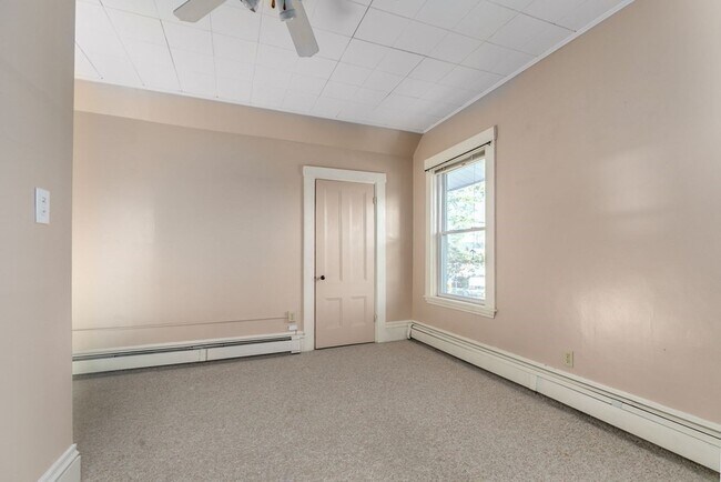 Foto del edificio - 366 Commercial St