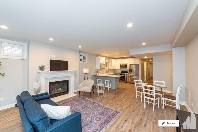 Building Photo - 2 bedroom in Chicago IL 60657