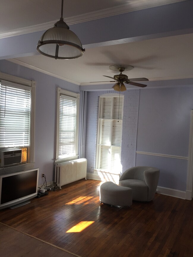 Building Photo - 107 N Patrick St