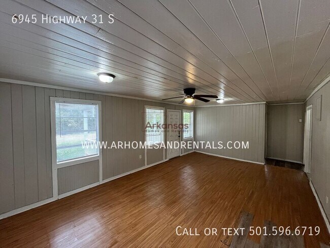 Foto del edificio - 6945 Highway 31 S