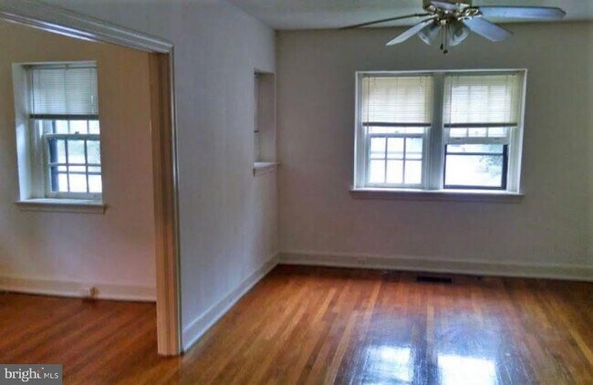 Building Photo - 30 Linwood Ave